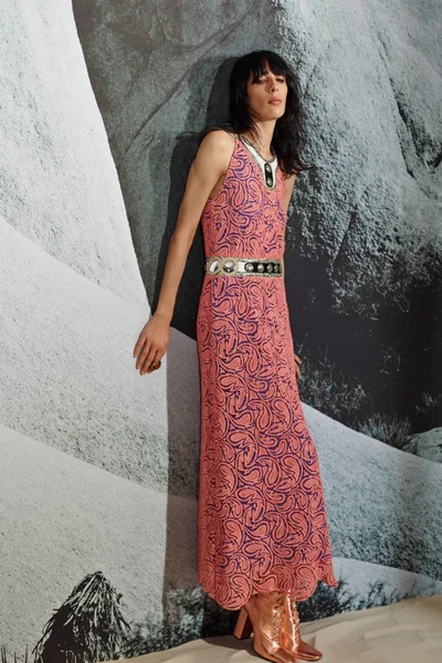 Look 15